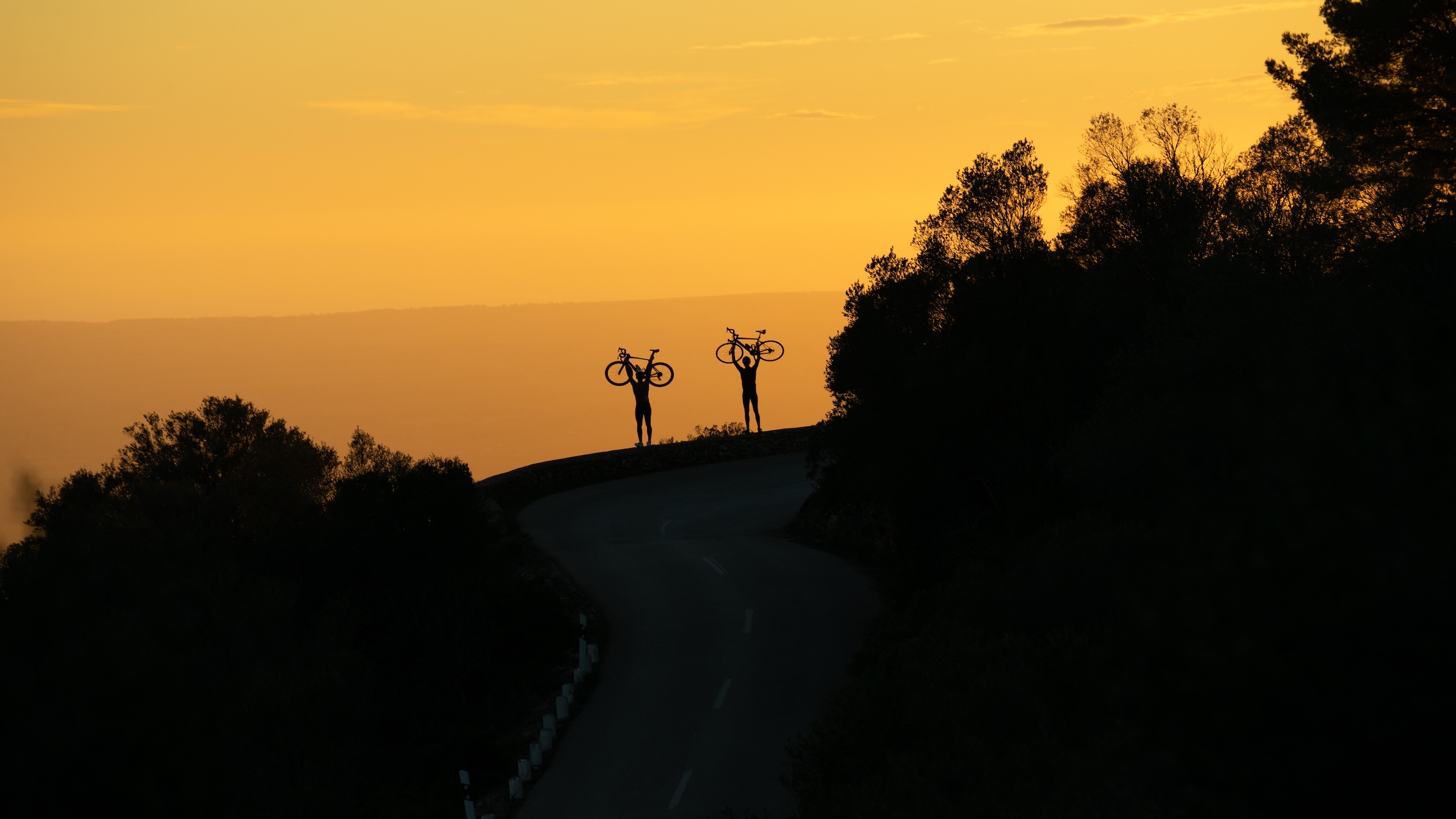 Medfeel co-founders with bikes during susnet